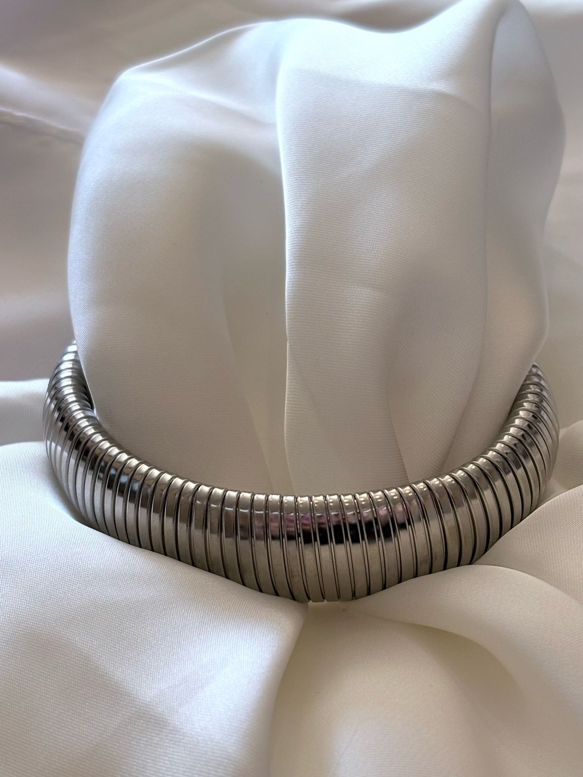 Pulsera elástica de diseño Simple para mujer y niña, brazalete duradero de acero inoxidable grande